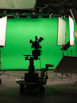 Shooting,Studio,With,Professional,Equipment,And,Green,Screen